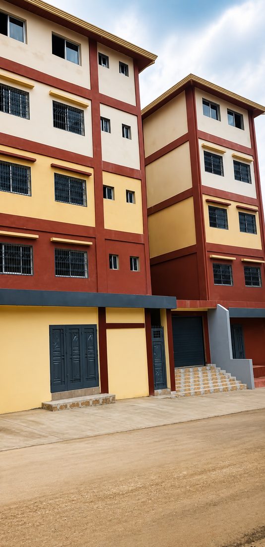 Façade latérale du bâtiment de l'École d'Excellence de Matoto